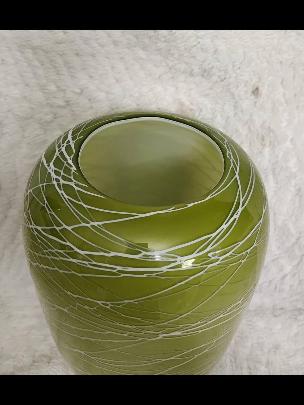 Murano-Style Blown Glass Vase – Lime Green/Chartreuse with White Threads